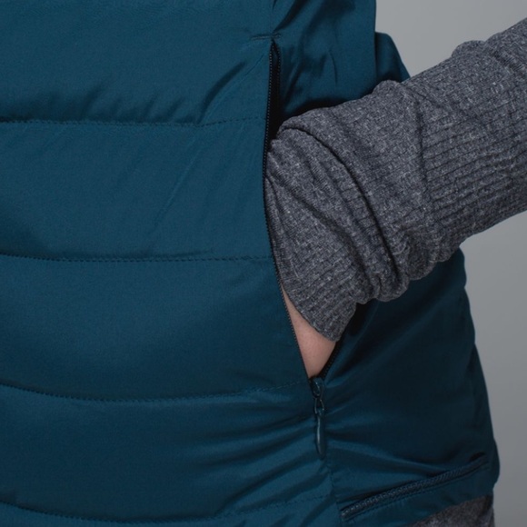 Lululemon Fluffed Up Down Vest Alberta Lake Teal - Picture 9 of 10